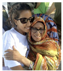 Foto de Mariem con su hija Agaila